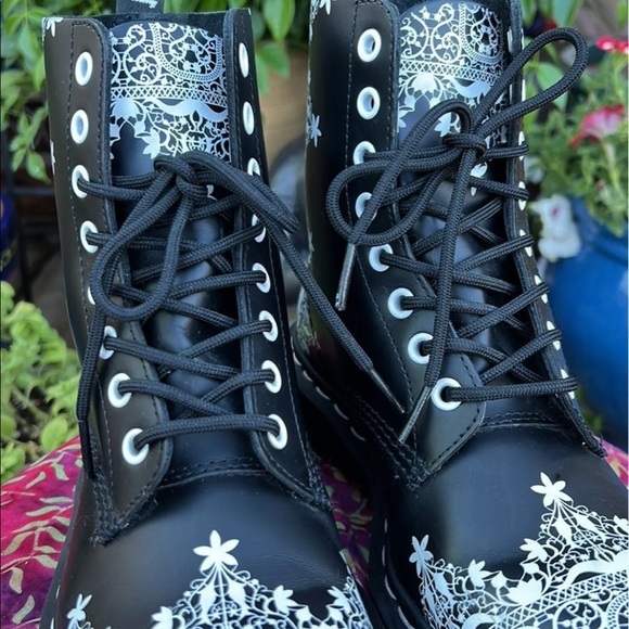 New Dr. Martens Pascal Henna Lace Boots - Picture 15 of 16